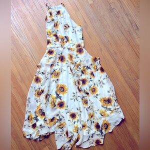 White House Black Market size 00 Sunflower Dress